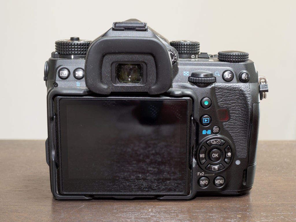 PENTAX K-1外観(背面側)