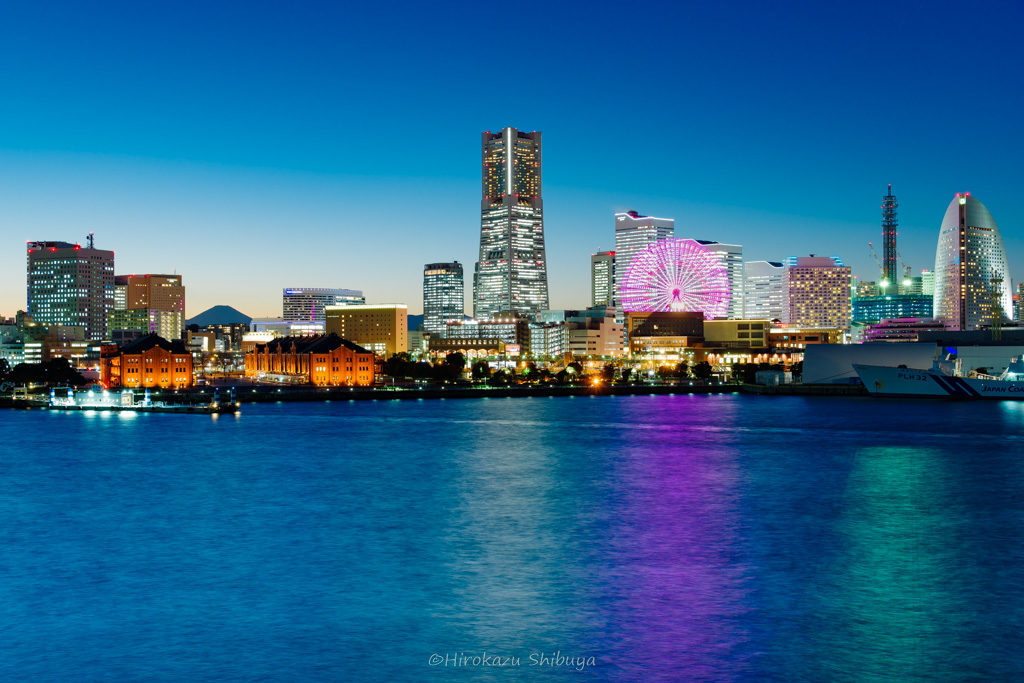 冬(12月、1月、2月)の写真撮影におすすめ被写体～ブルーアワーの都市夜景～